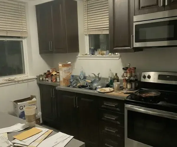 Kitchen before cleaning